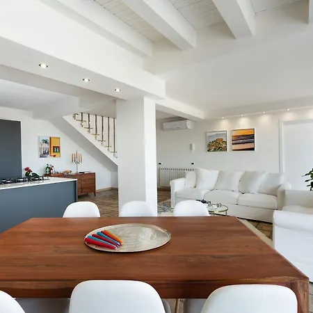Villa Camemi *