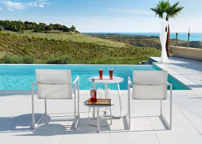 Camemi Villa *