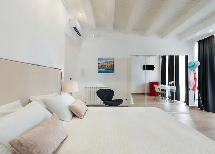 Camemi Villa *